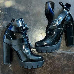 Rocker Heeled Boots